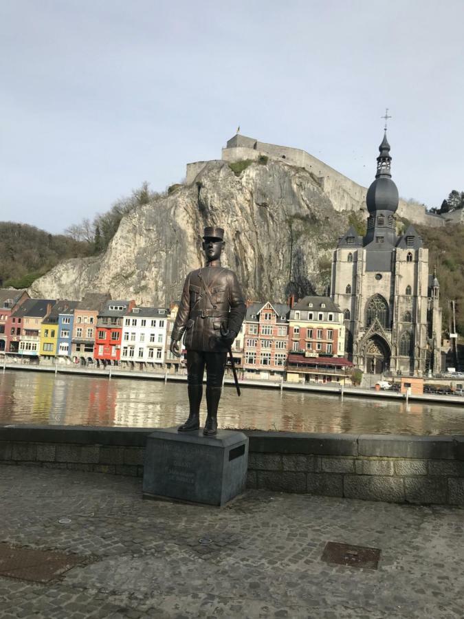 Ferienwohnung Le Saxo Cuivre Dinant Exterior foto